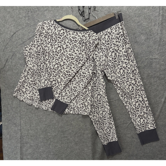 Victorias Secret Thermal‎ Pajama Set Sz XL Gray Leopard Henley Waffle Knit - Picture 2 of 10
